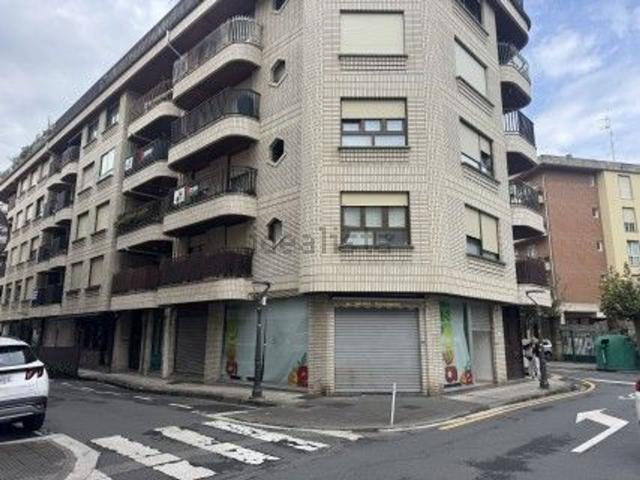 Local Comercial en venta en Larretxo auzunea, Zumaia