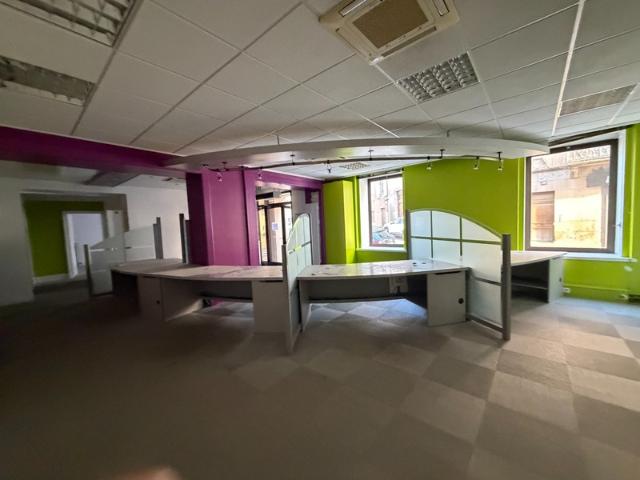 Bureau vente à Mâcon