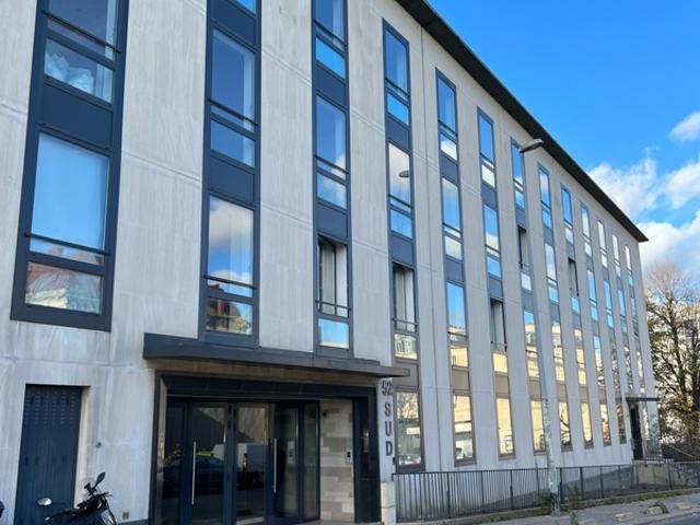 Bureau vente à Saint-Denis, Saint-denis