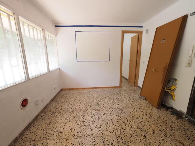 Oficina en venta en Nou Barris, Barcelonès