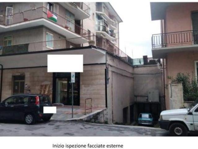 Locale Commerciale in vendita a Conocchiole, Campobasso