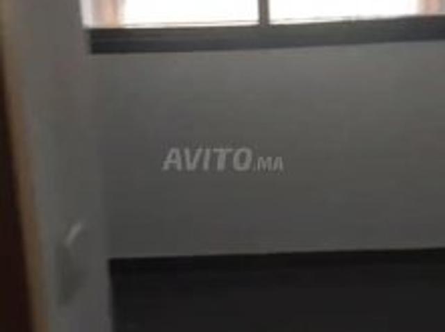 Local commercial location à Rbat