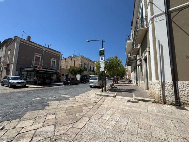 Locale Commerciale in vendita a Puglia, Foggia