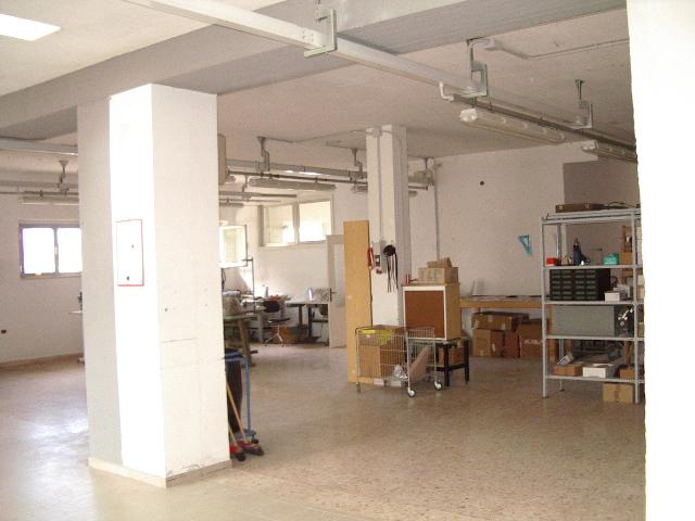 Locale Commerciale in affitto a Unione dei Comuni della Val Vibrata, Colonnella