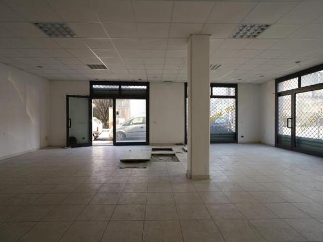 Locale Commerciale in affitto a Unione dei Comuni Circondario dell'Empolese Valdelsa, Empoli