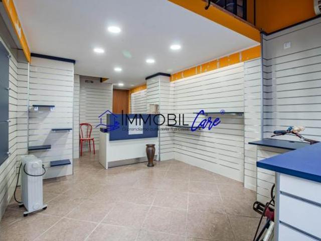 Locale Commerciale in affitto a Livorno, Toscana