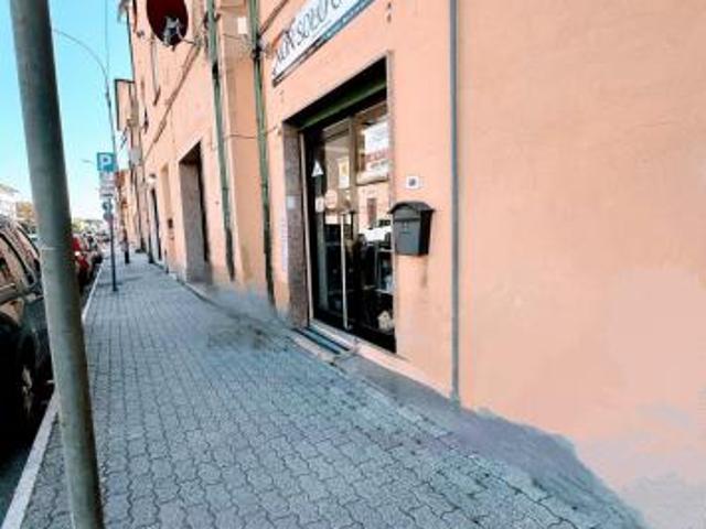 Locale Commerciale in affitto a Campiglia Marittima, Toscana