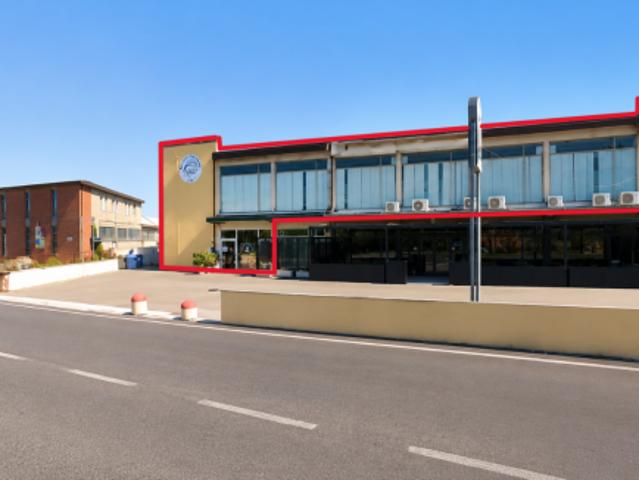 Locale Commerciale in affitto a San Giovannialla Vena, Toscana