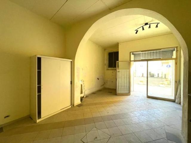 Locale Commerciale in vendita a Unione dei Comuni Circondario dell'Empolese Valdelsa, Fucecchio