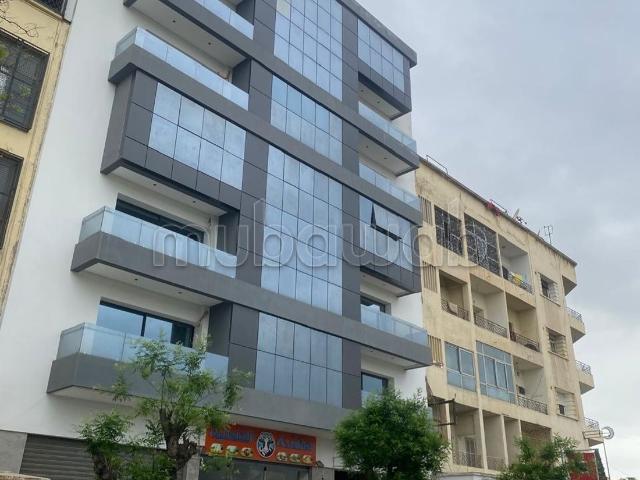 Local commercial location à Fès