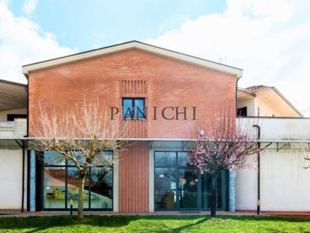 Locale Commerciale in vendita a Asciano, Toscana