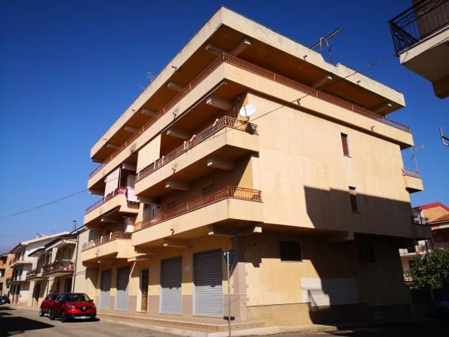 Locale Commerciale in vendita a Cassano all'Ionio, Calabria