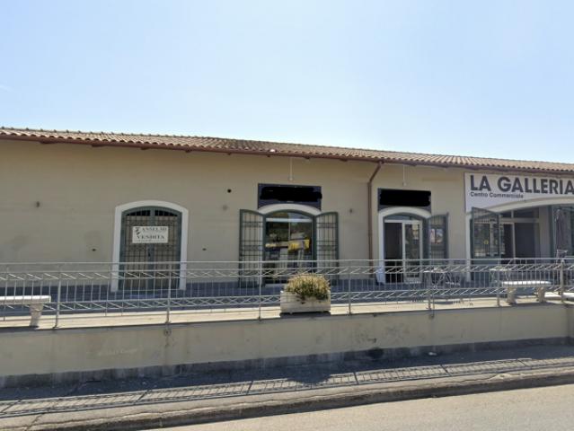 Locale Commerciale in vendita a Civita Castellana, Lazio