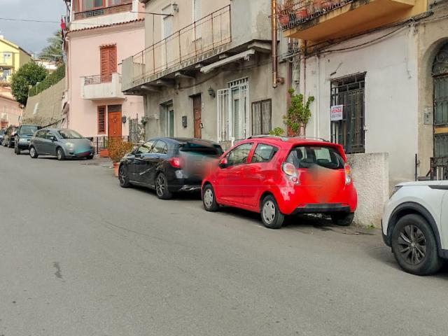 Locale Commerciale in vendita a III Circoscrizione, Messina