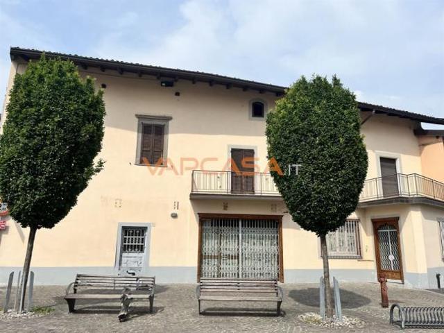 Locale Commerciale in vendita a Cologno Al Serio, Lombardia