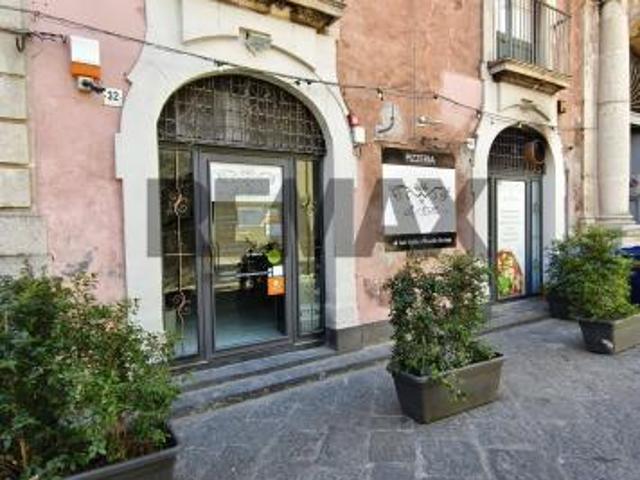 Locale Commerciale in affitto a Santa Caterina, Acireale