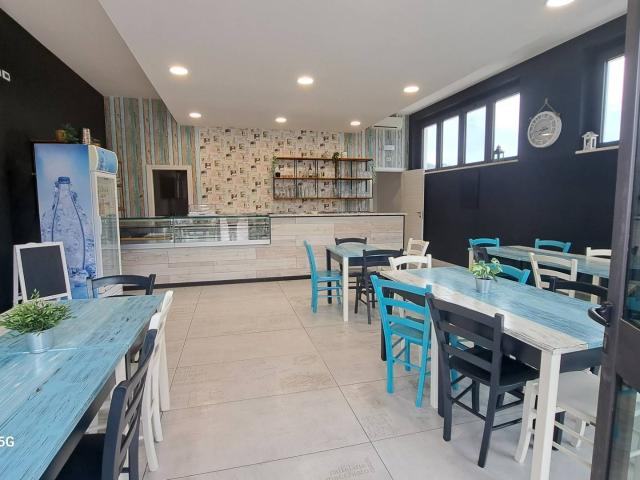 Locale Commerciale in affitto a Alanno, Abruzzo