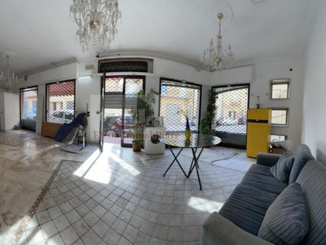 Locale Commerciale in affitto a Alcamo, Sicilia