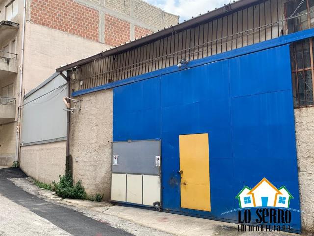 Locale Commerciale in affitto a Alcamo, Sicilia