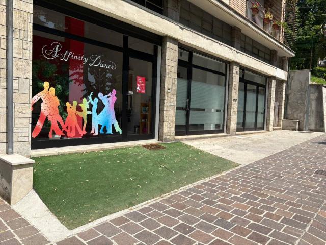 Locale Commerciale in affitto a Piandicontro I, Marche