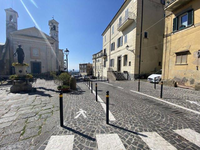 Locale Commerciale in affitto a Roma Capitale, Lazio