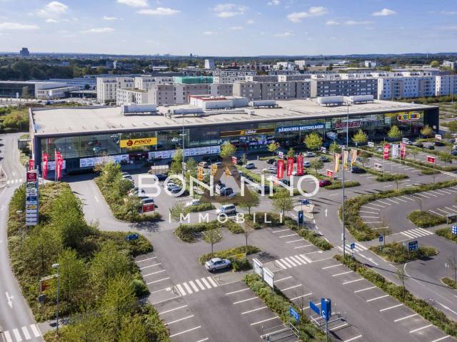 Locale Commerciale in affitto a Nuova Firenze, Bassano Del Grappa