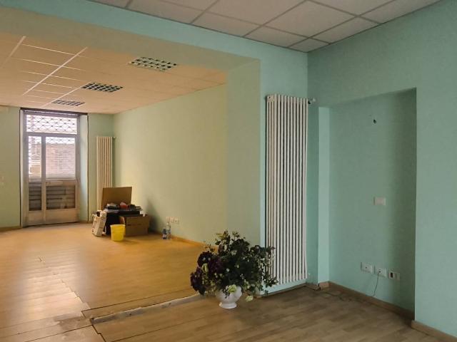 Locale Commerciale in affitto a Vernato, Piemonte