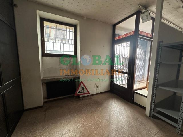 Locale Commerciale in affitto a Comunità Valsugana e Tesino, Borgo Valsugana