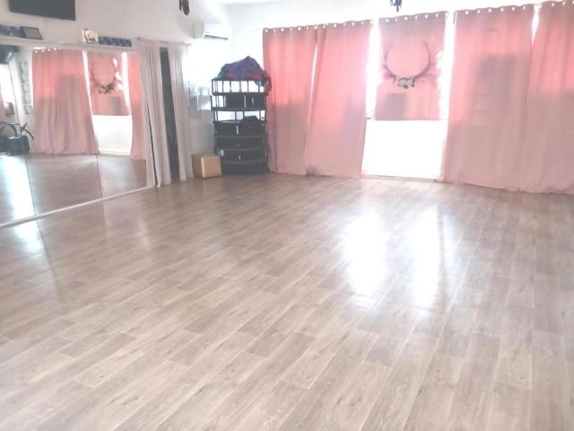 Locale Commerciale in affitto a Oltrarno, Calcinaia