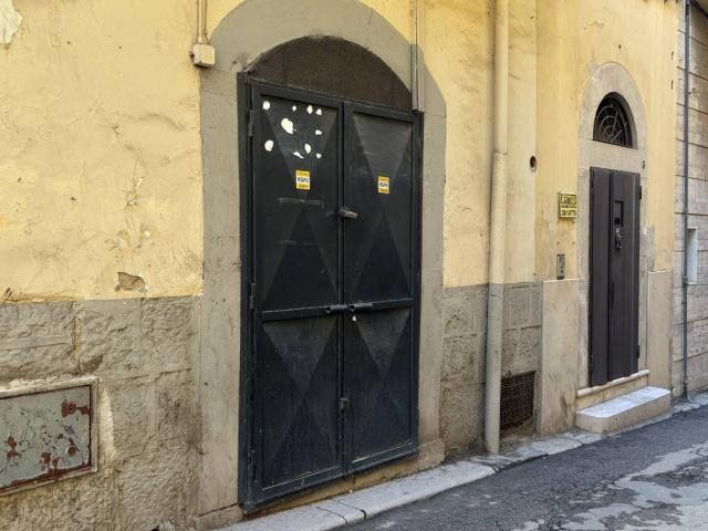 Locale Commerciale in affitto a Puglia, Barletta-andria-trani