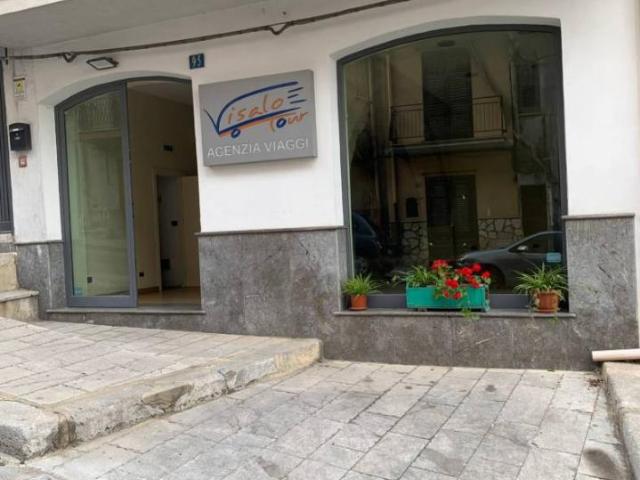 Locale Commerciale in affitto a Carini, Sicilia