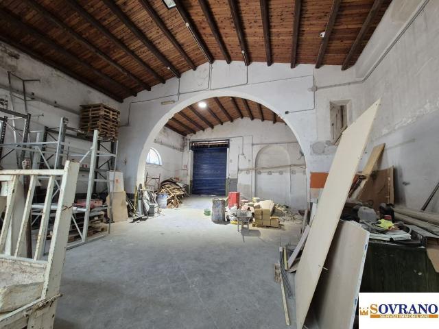 Locale Commerciale in affitto a Carini, Sicilia