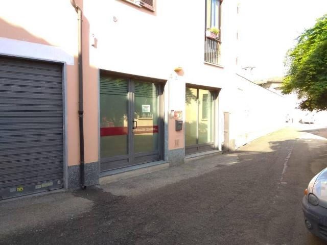 Locale Commerciale in affitto a Piemonte, Torino