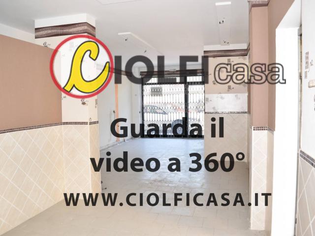Locale Commerciale in affitto a San Silvestro, Cassino