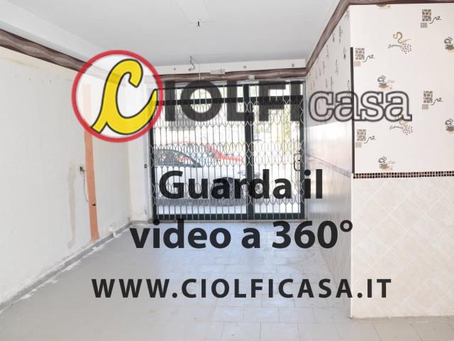 Locale Commerciale in affitto a San Silvestro, Cassino