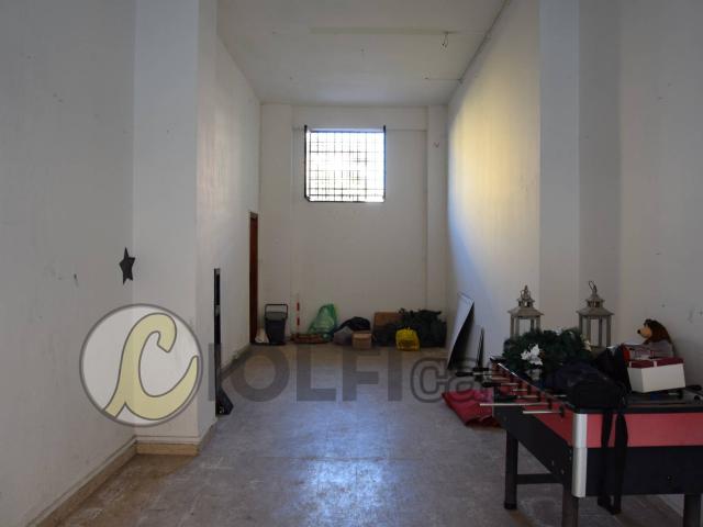 Locale Commerciale in affitto a San Silvestro, Cassino