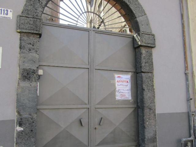 Locale Commerciale in affitto a Centro storico, Catania