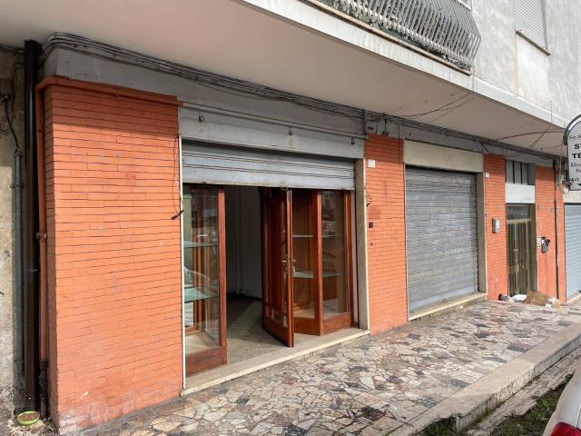 Locale Commerciale in affitto a Roma Capitale, Lazio