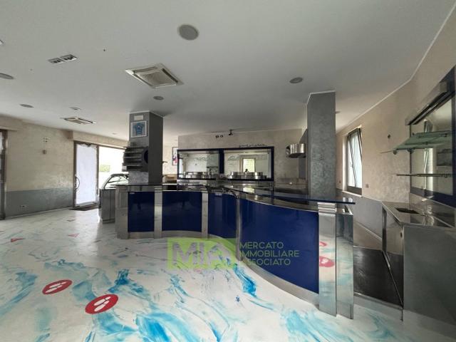 Locale Commerciale in affitto a Marche, Ascoli Piceno