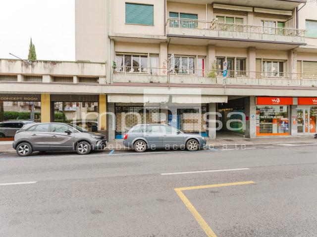 Locale Commerciale in affitto a Monticella, Conegliano