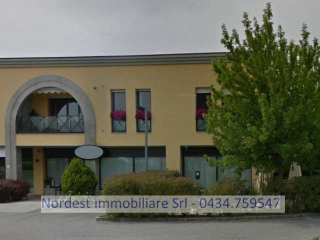 Locale Commerciale in affitto a Gaiarine, Veneto