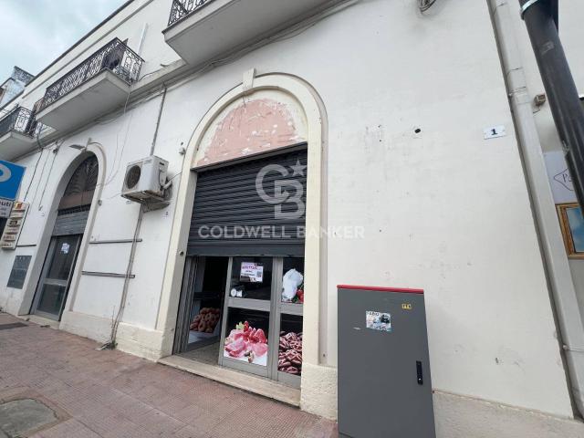 Locale Commerciale in affitto a Puglia, Lecce