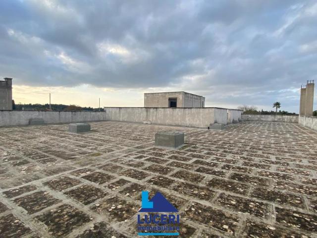 Locale Commerciale in affitto a Puglia, Lecce