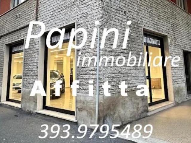 Locale Commerciale in affitto a La Spezia, Liguria