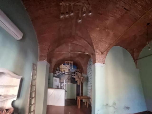 Locale Commerciale in affitto a Venezia Nuova, Livorno