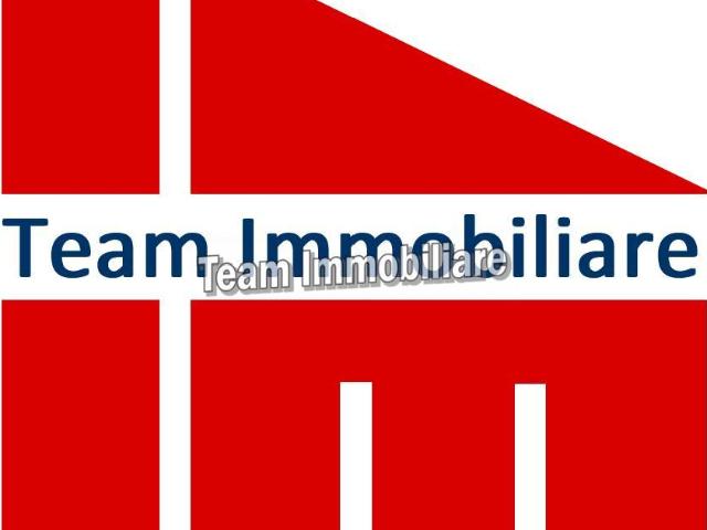 Locale Commerciale in affitto a Livorno