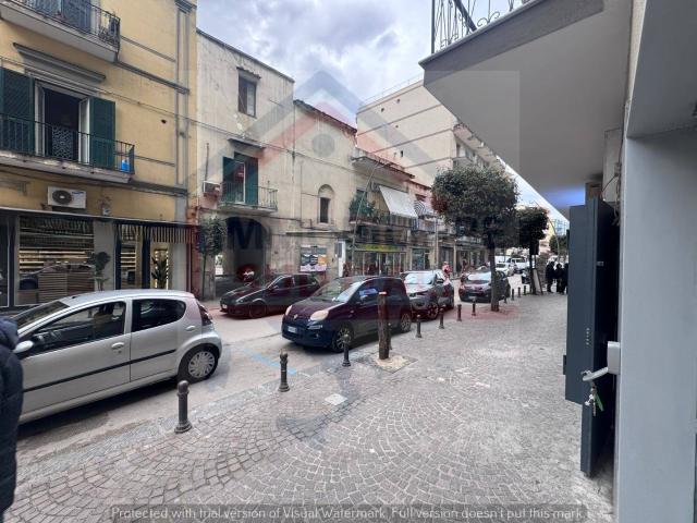 Locale Commerciale in affitto a Marano Di Napoli, Campania