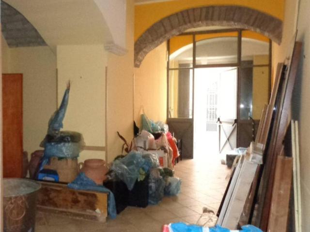 Locale Commerciale in affitto a Mercato San Severino, Campania