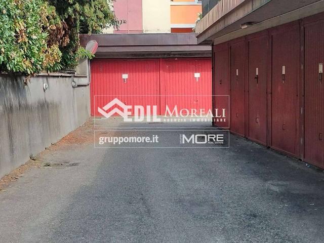 Locale Commerciale in affitto a Crocetta-San Lazzaro-Modena Est, Modena