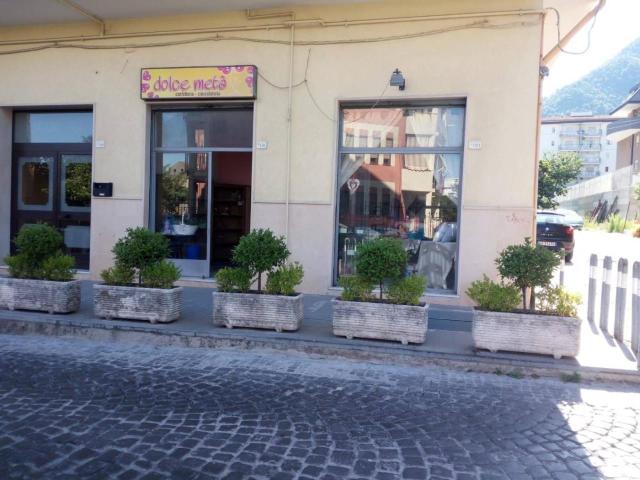 Locale Commerciale in affitto a Croce Malloni, Nocera Superiore
